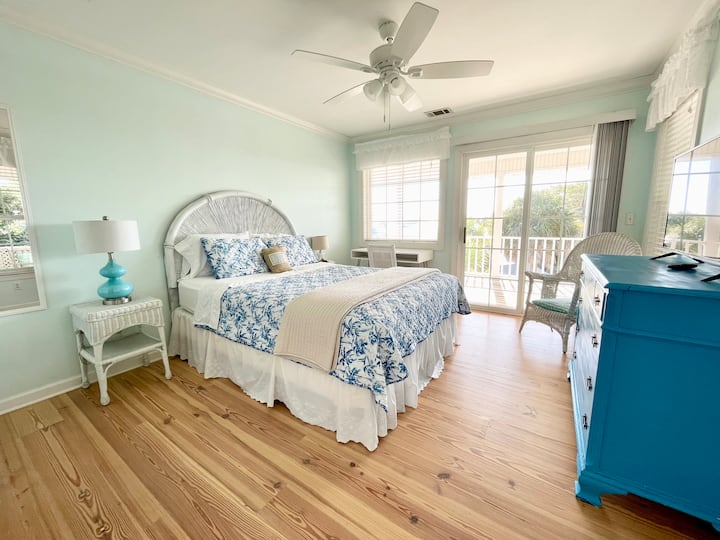 Spavaća soba br. 3, bračni krevet (širine 150-179 cm), pristup trijemu