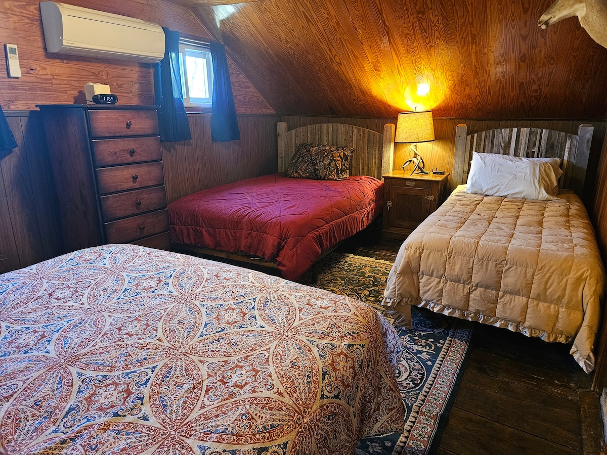 Catlett Gap Historic Cabin/ATV Trails/Gun Range - Cabins for Rent