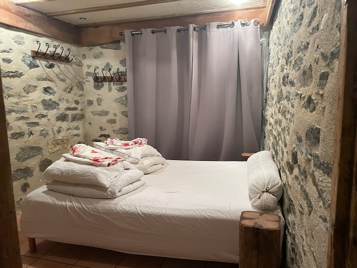 Dhomë gjumi 1