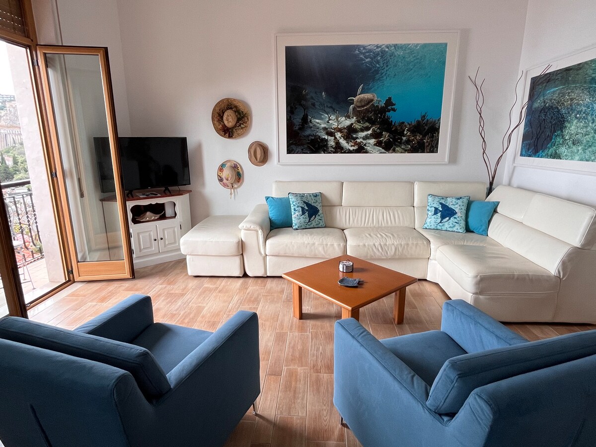 Proprietà Airbnb di successo: Isola Bella Sea View Taormina. Top location! a Taormina
