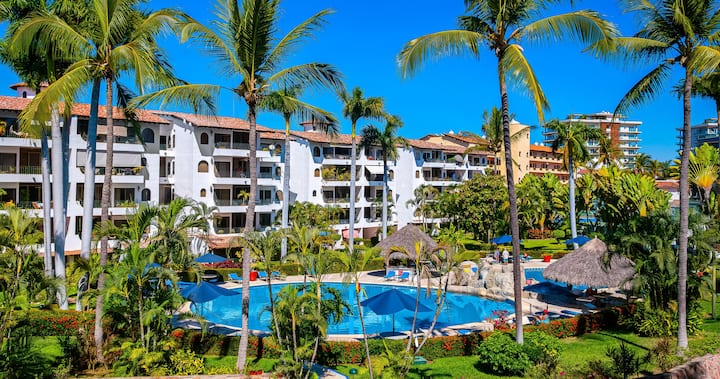 Terrace•harbor/marina Views•ample•pool•wifi•prking - Puerto Vallarta