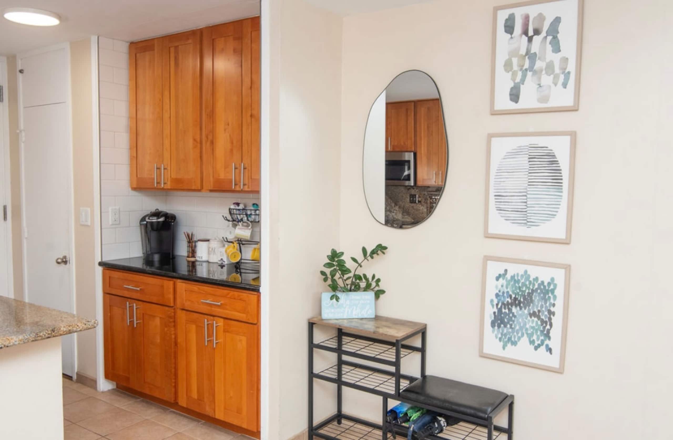Condo in Honolulu · ★4.98 · 1 bedroom · 2 beds · 1 private bath - Image 3
