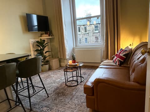 Successful Airbnb property: Spacious 2 Bedroom Apartment in Corstorphine & Murrayfield