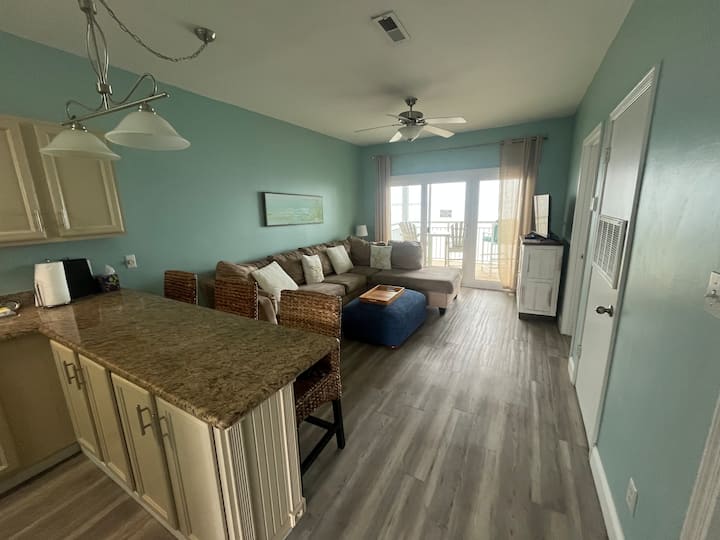 Newly Renovated Condo With Amazing Water Views! - Gulf Breeze, FL