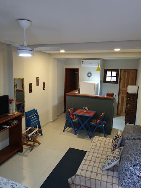 Popular Airbnb listing: kitnet butique in the Center of Abraão in Angra Dos Reis