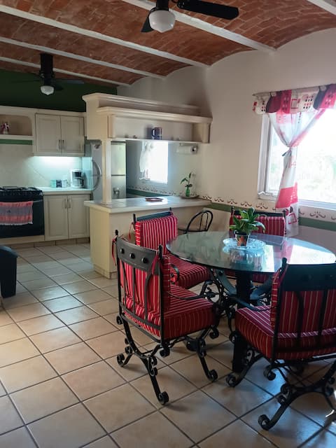 Top Airbnb: Entire apartment: "Las Gardenias" in Chapala