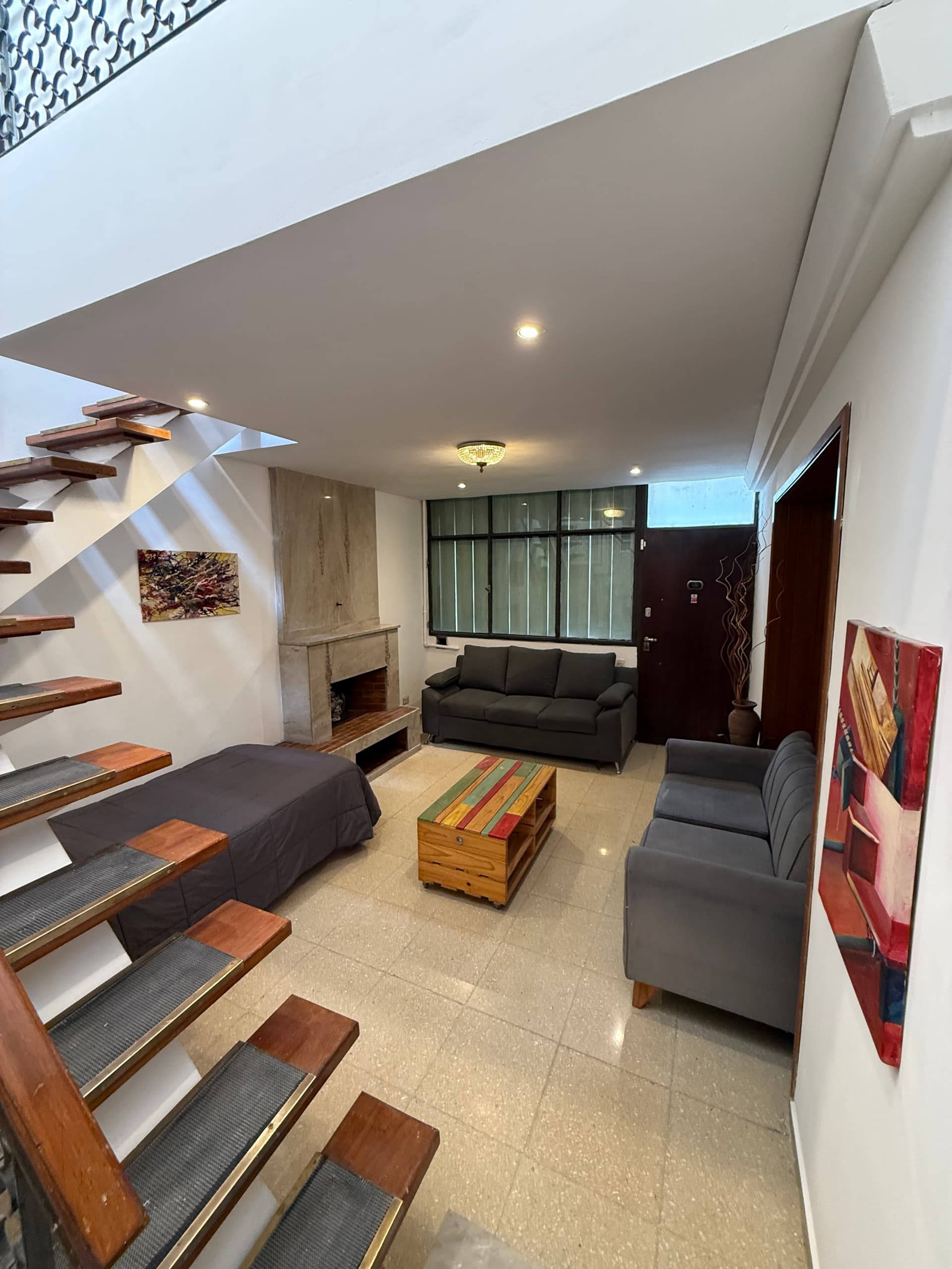 Departamento de 4 dormitorios en Palermo Hollywood con patio