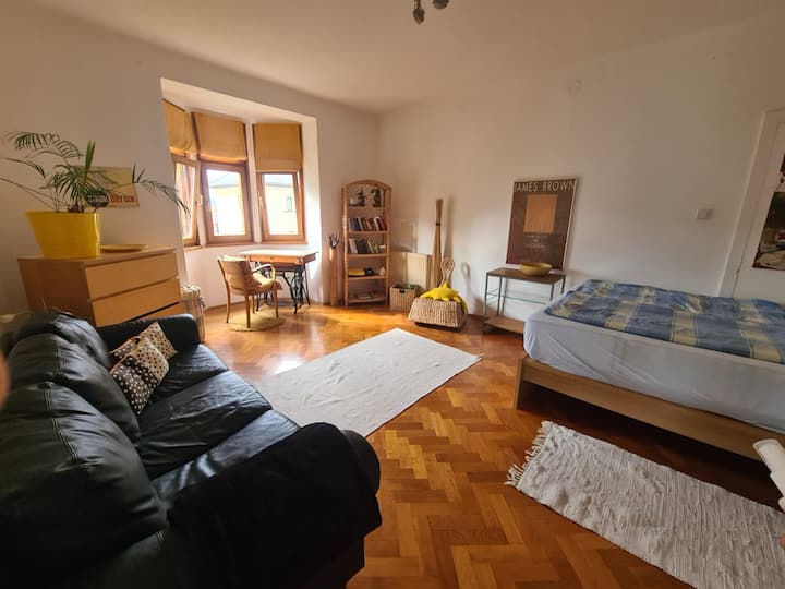 غرفة النوم 2