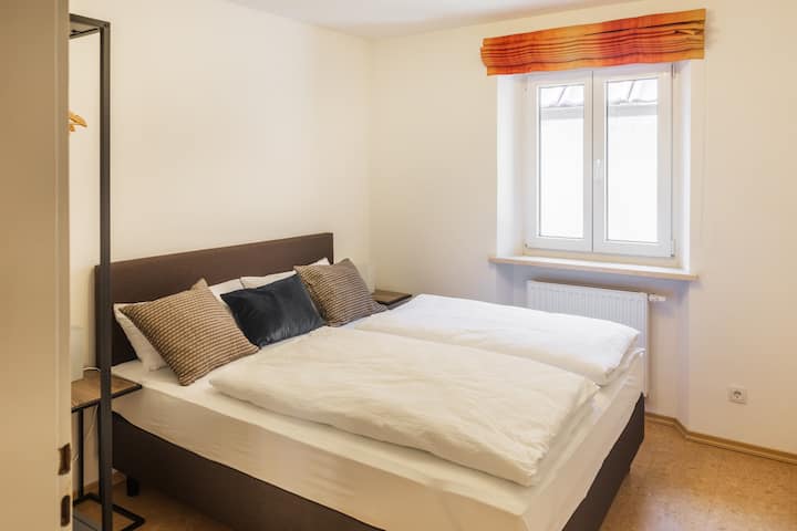Schlafzimmer 2