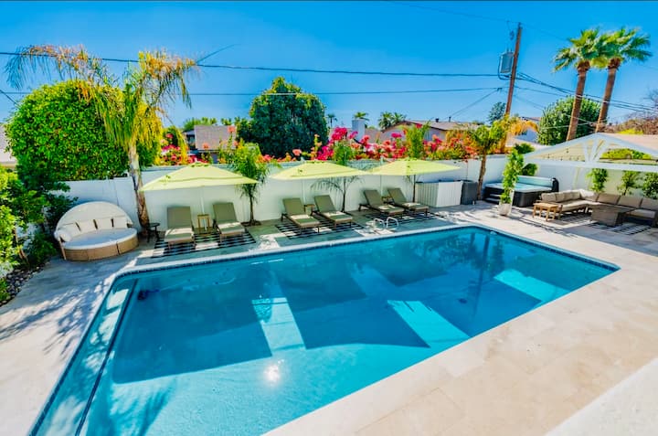 The Keim Villa | 8 Bedroom 4 Bathroom 15+ Beds - Scottsdale
