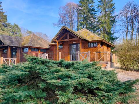 Chalet for 6 people at the foot of Lake Settons