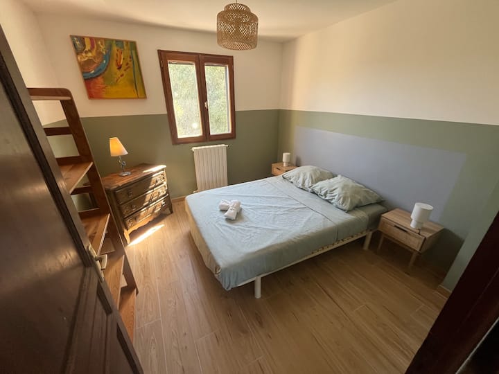 غرفة النوم 2