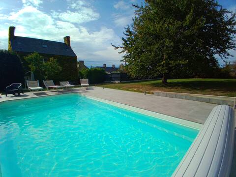 Domaine des Tissey with a view of Mont St Michel