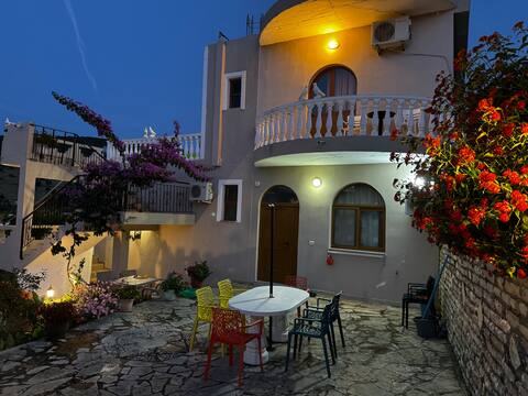 Spacious Villa with 7 bedrooms (Villa Kappa)