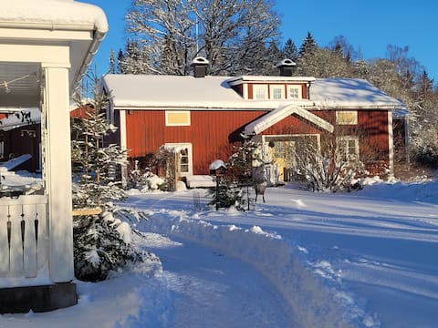 Family-friendly Lindesby, rural location, close to Nora