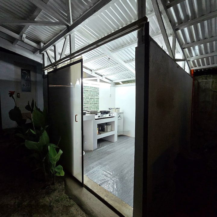 Islandview Escape Cottage - Bantayan