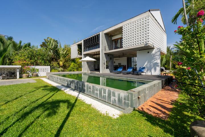 Hoi An Four Monkeys Family Villa