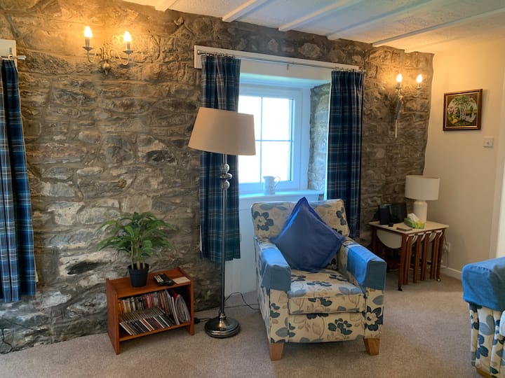 Quaint, Traditional Highland Cottage - Blair Atholl