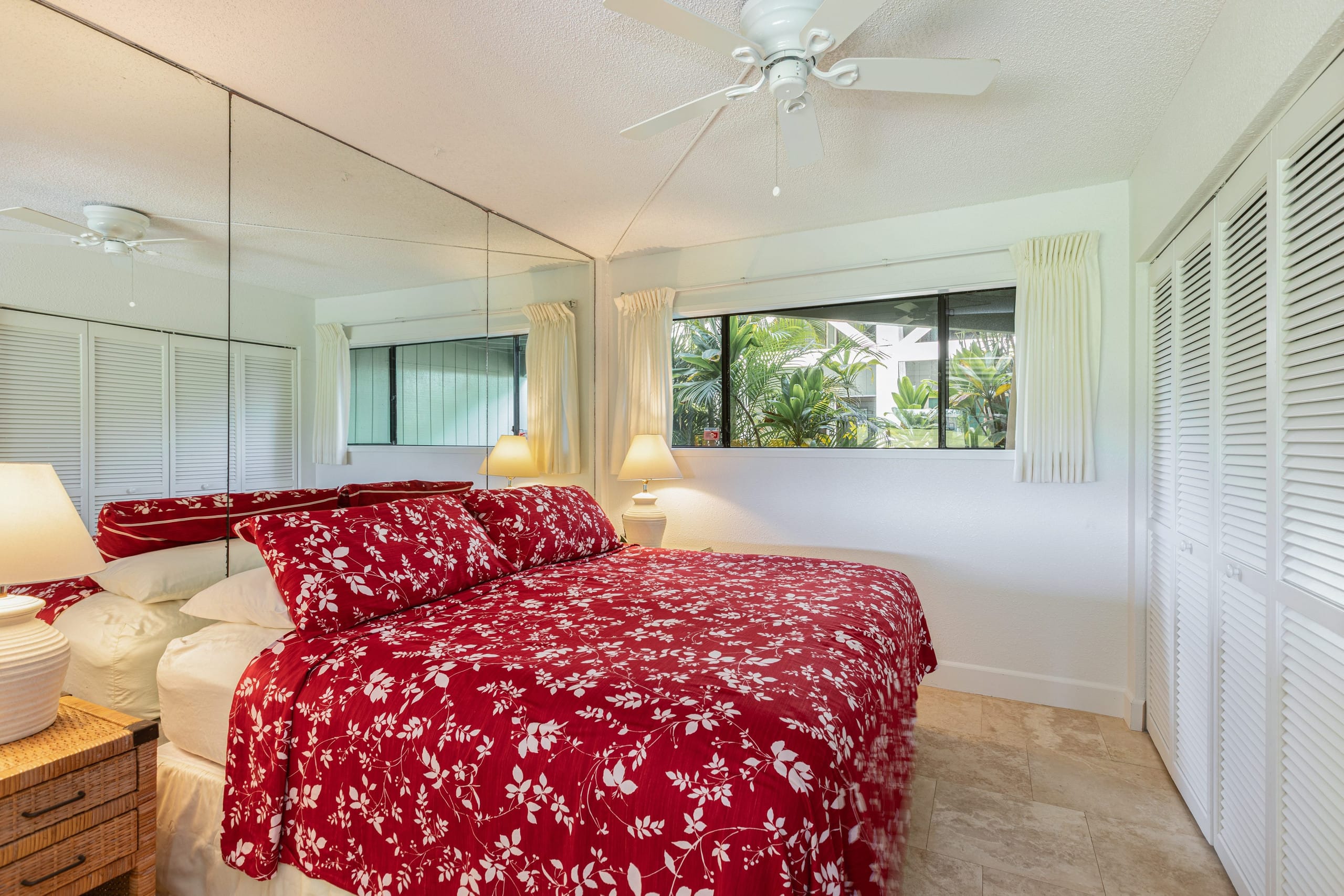 Condo in Princeville · ★4.79 · 2 bedrooms · 2 beds · 1 bath - Image 16