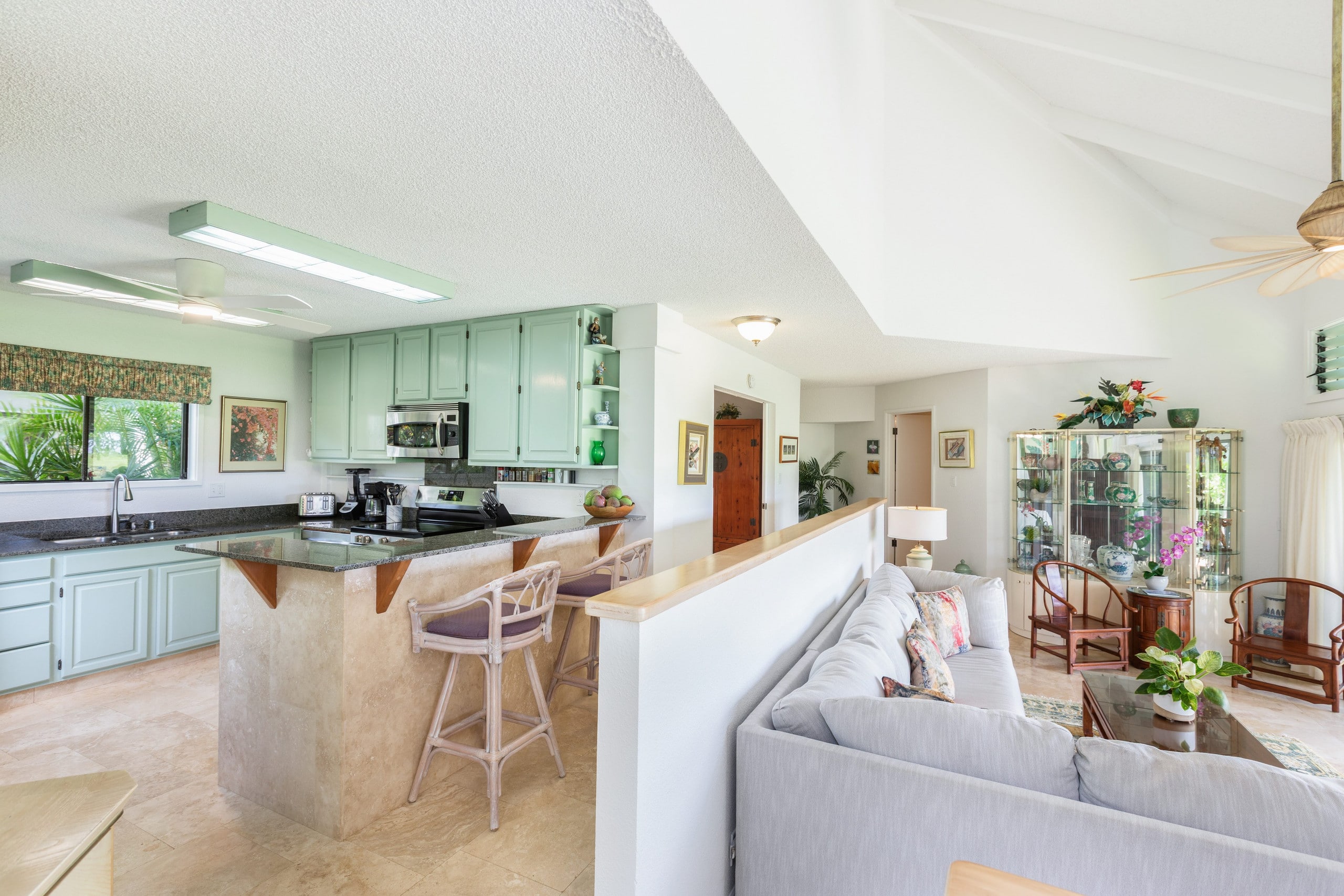 Condo in Princeville · ★4.79 · 2 bedrooms · 2 beds · 1 bath - Image 7
