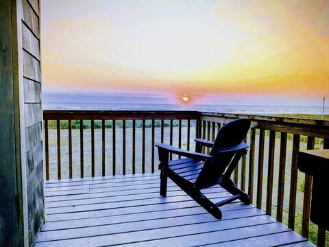 Quiet, Spacious Oceanfront! Wifi/Workspaces