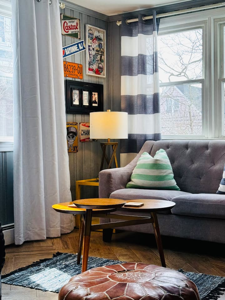 Guest Fav · Sunny 3br Home W/ Secret Garden - Bayonne, NJ