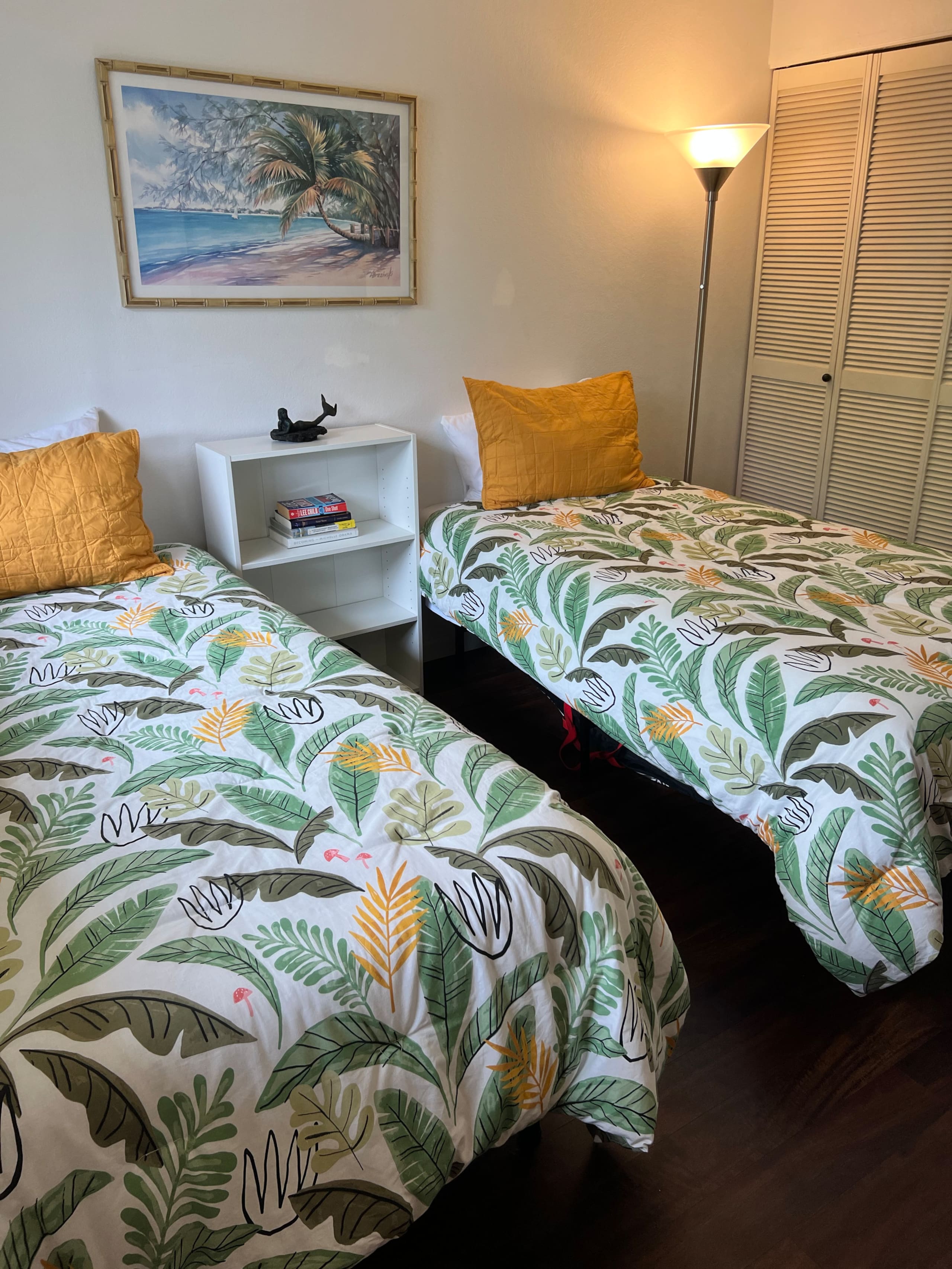 Condo in Kailua-Kona · ★4.86 · 2 bedrooms · 4 beds · 2 private baths - Image 9