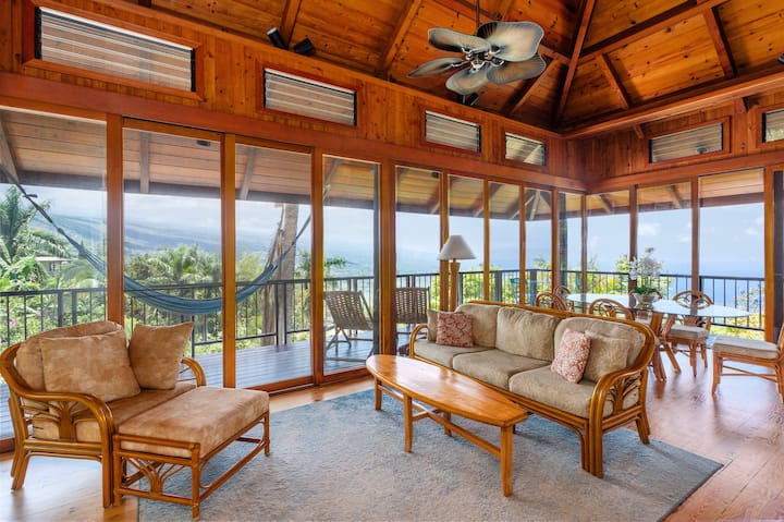 Tropical Ocean View 4 Bd + Loft Sleeps 10 - Captain Cook, HI