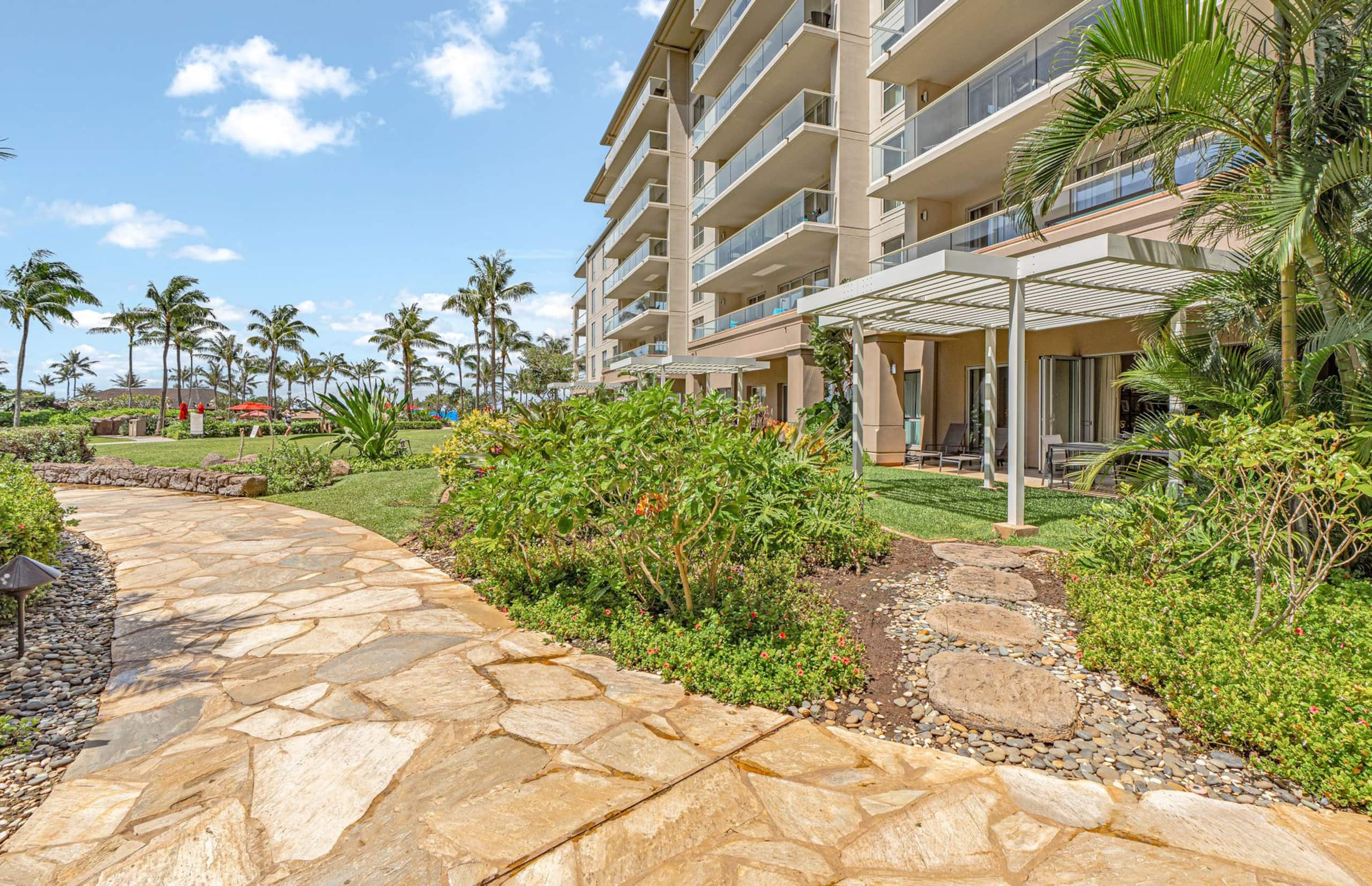 Condo in Lahaina · ★5.0 · 2 bedrooms · 3 beds · 2 baths - Image 6
