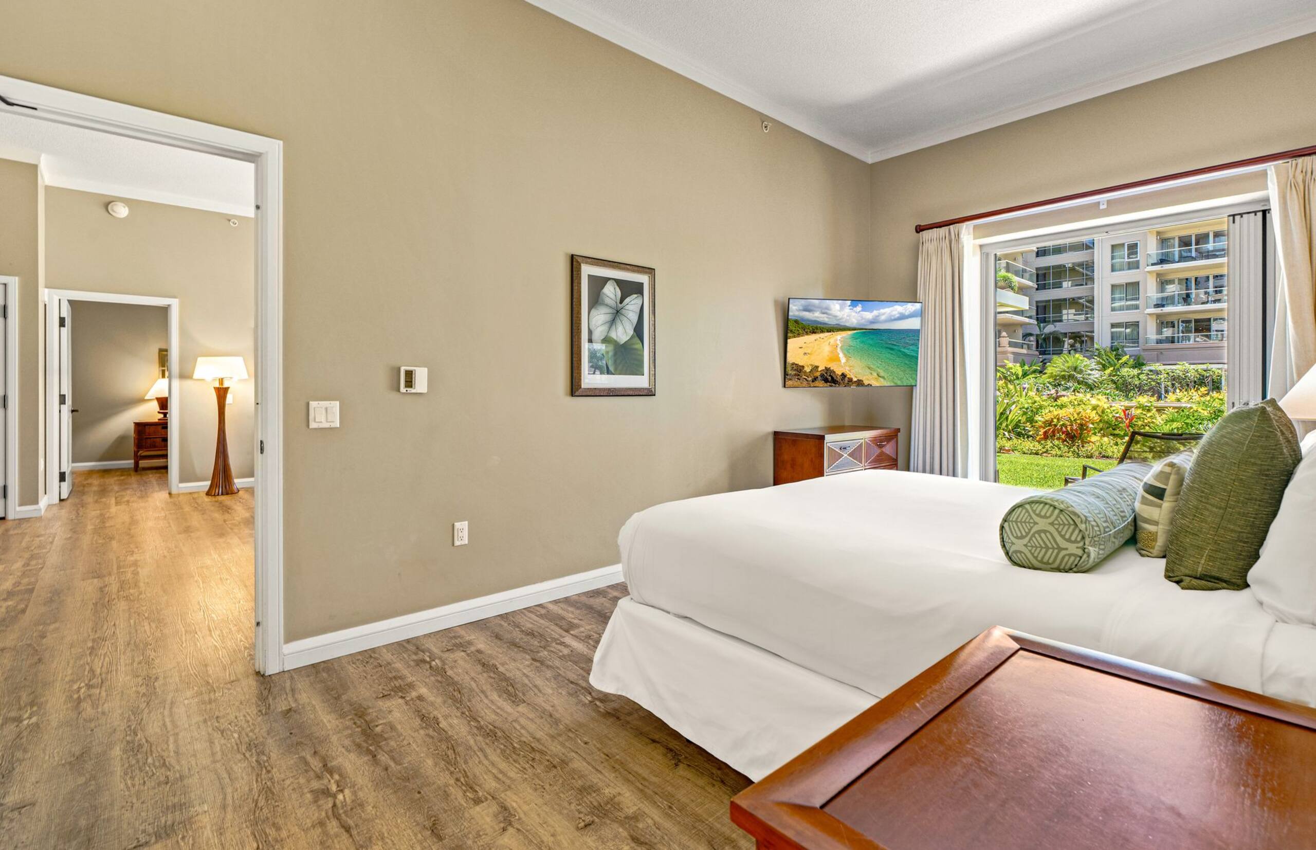 Condo in Lahaina · ★5.0 · 2 bedrooms · 3 beds · 2 baths - Image 17
