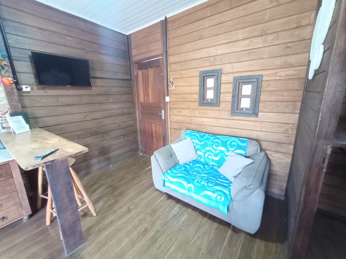 Top performing Airbnb: Nice Little House1 next to Beto Carrero Park in Penha