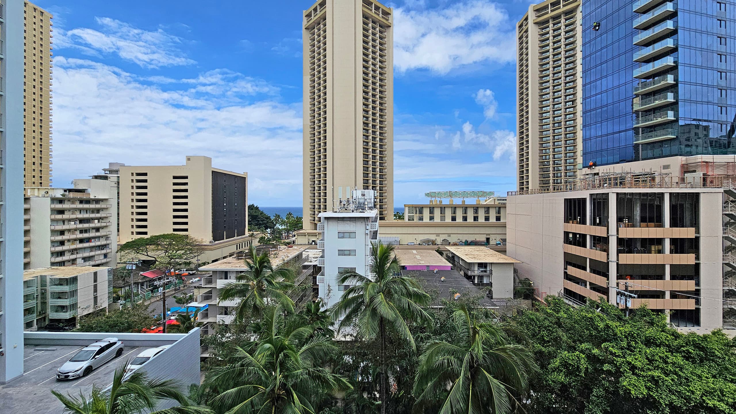 Condo in Honolulu · ★4.65 · Studio · 1 bed · 1 private bath - Image 28
