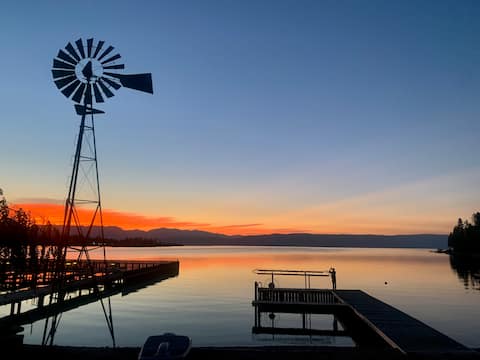 Flathead Lake Gem! On the Water, 2 Paddle Boards