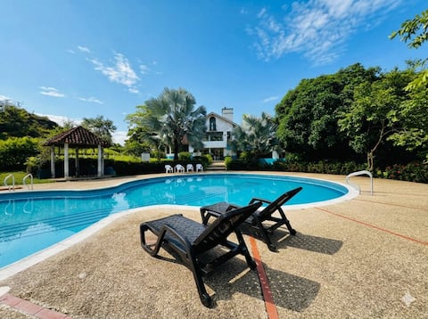 Villa Alejandra La Guitarra value for 20 people