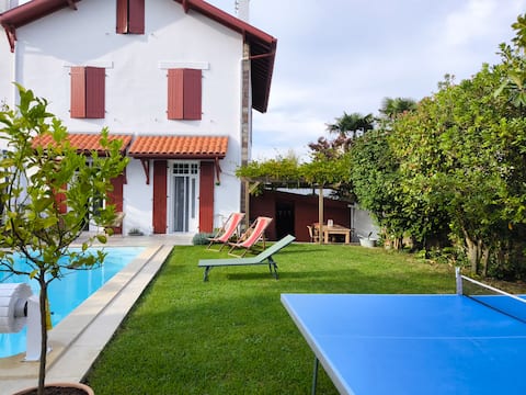 Family home, private garden, heated pool