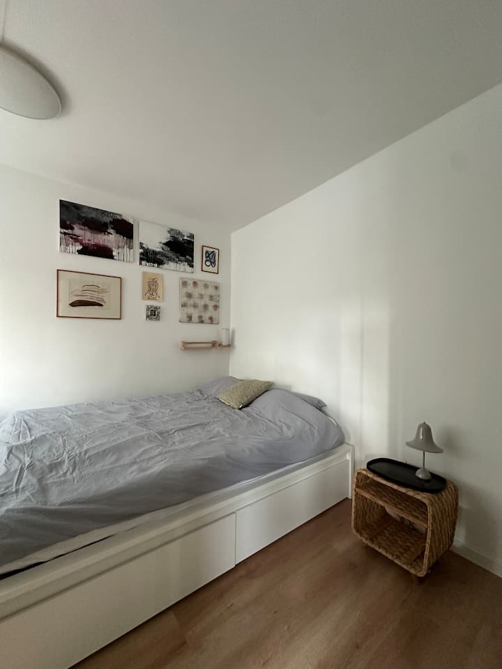 غرفة النوم 1