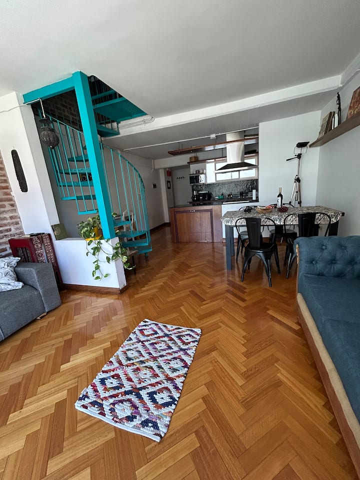 Two-bedroom duplex apartment in Colegiales
