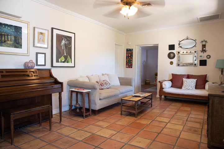 Hispanic Bungalow In Mid-town Tucson! - Tucson Museum Of Art