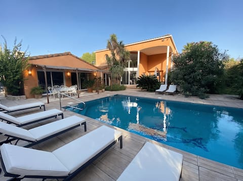 Exotic Villa, Luxurious, Pool, Quiet, Parking