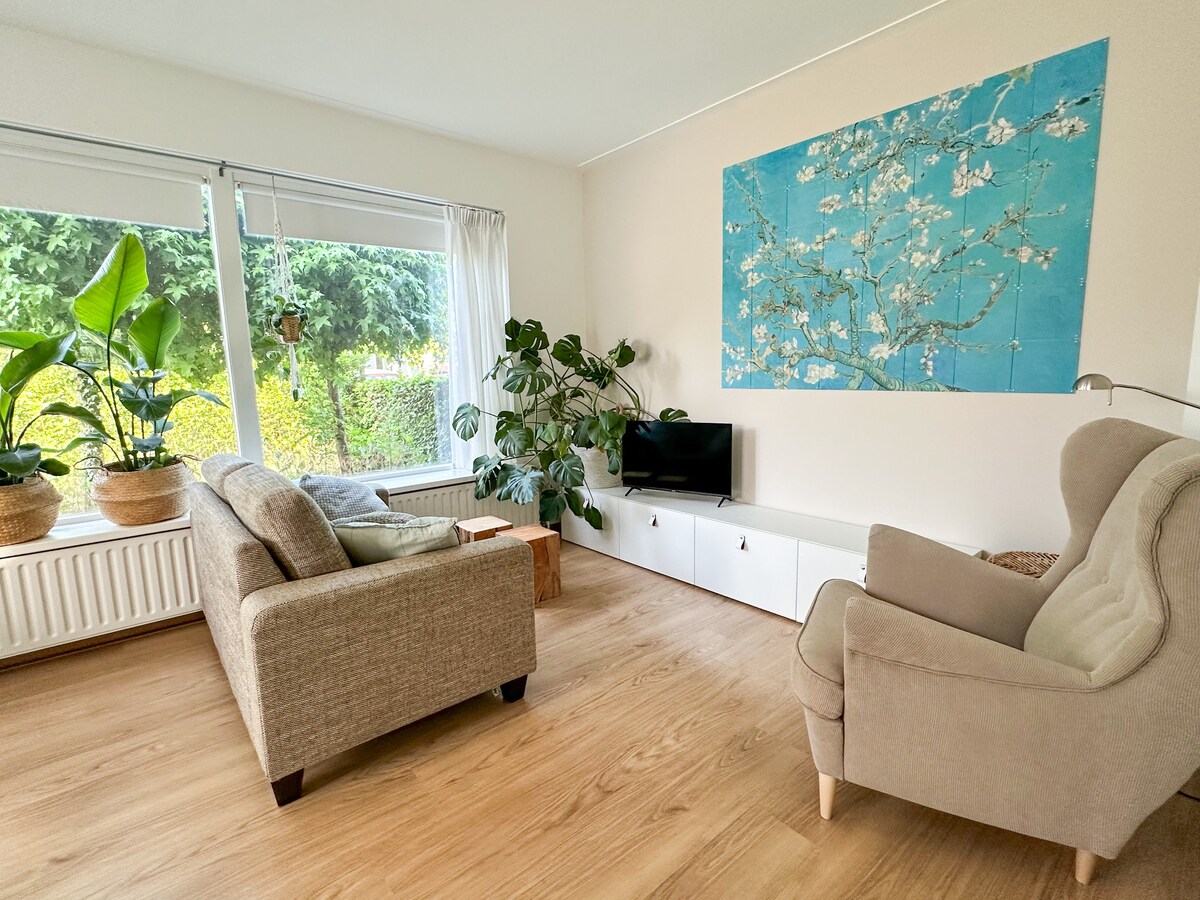 Top Airbnb: Cozy stay with garden, close to beach and forest. in Schagen