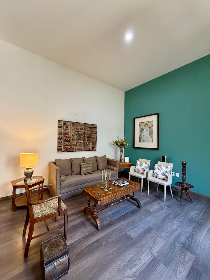 Departamento Con Alberca Y Ac A Pasos De Catedral - Guadalajara, México