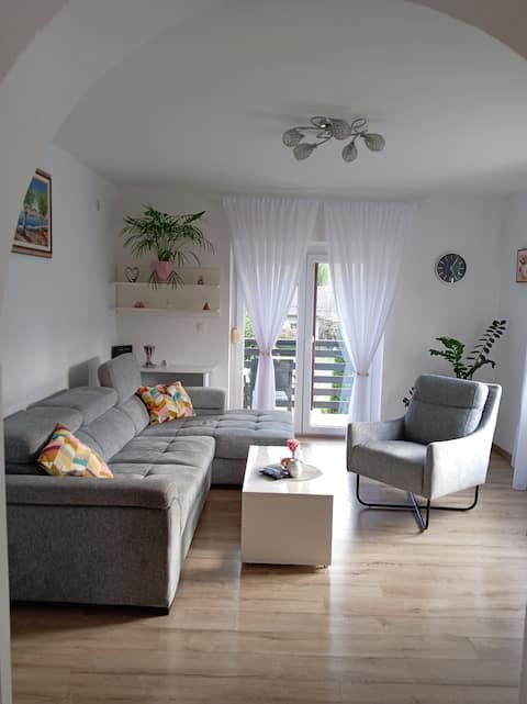 2 Bed Flat