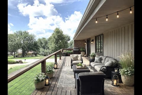 Bring One Bring All! ~ Amazing Lake Views ~ Family