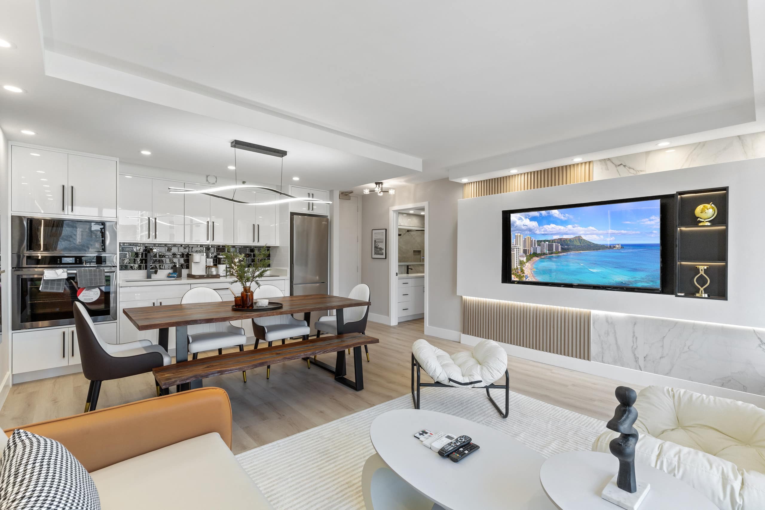 Condo in Honolulu · ★4.63 · 1 bedroom · 2 beds · 1 private bath - Image 5