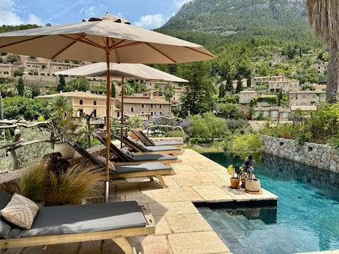 CASA NAMA Stunning location, sea & mountain views