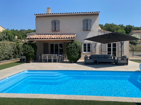 Air-conditioned villa with pool, Gulf of St-Tropez