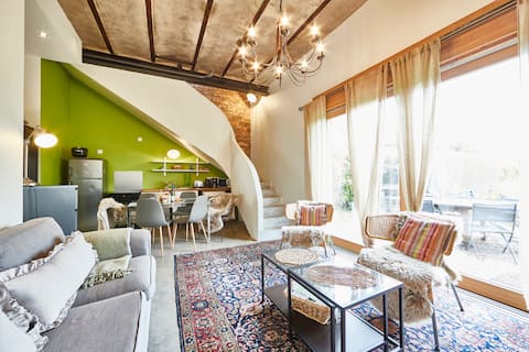 Cottage in Wine House with Garden - Distillery