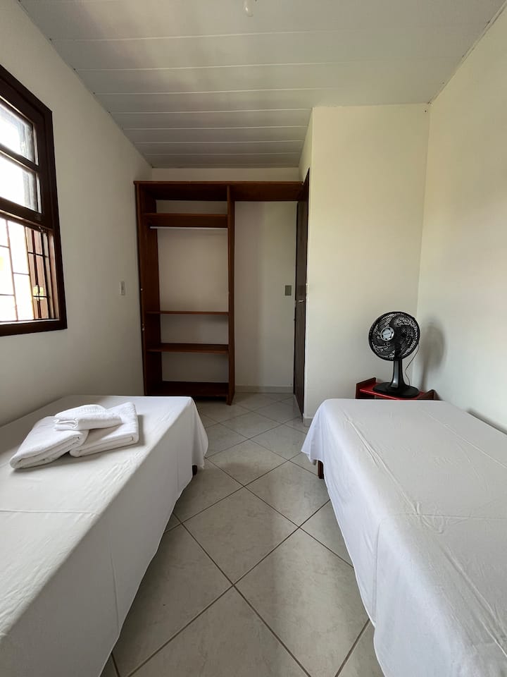 غرفة النوم 2