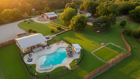 River Valley Place-Pool Spa Pickleball GameBarn EV