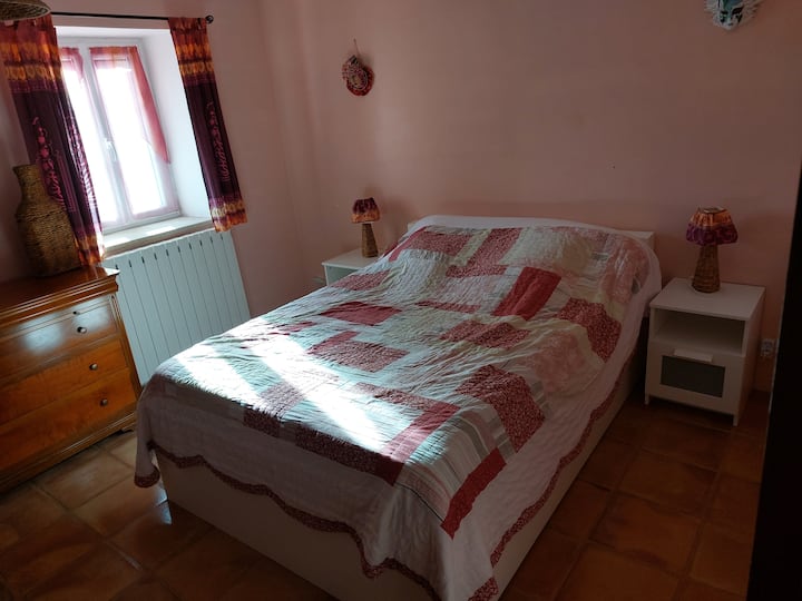 საძინებელი 2